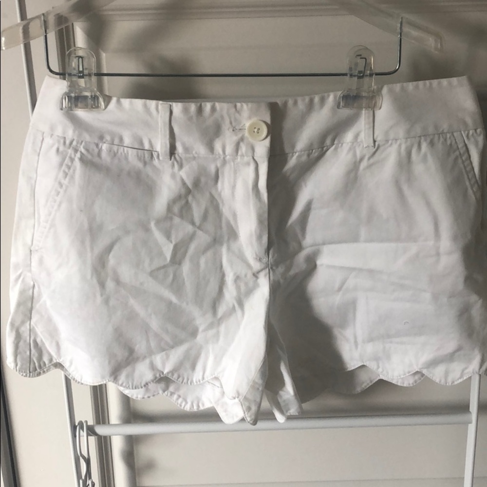 Loft Riviera scalloped shorts